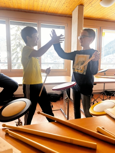 69a31daf-7cb6-45ba-93a8-58b41a5bfcf7