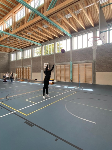 8d603e86-648f-43d3-aebf-e347f7f51a9f